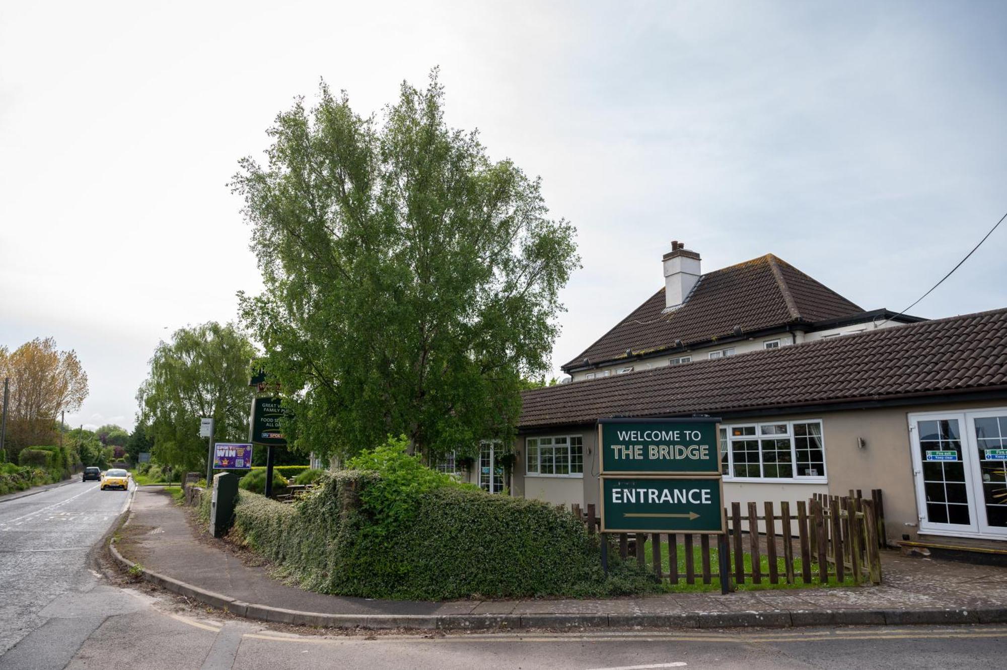 Bridge Inn Clevedon Exterior photo